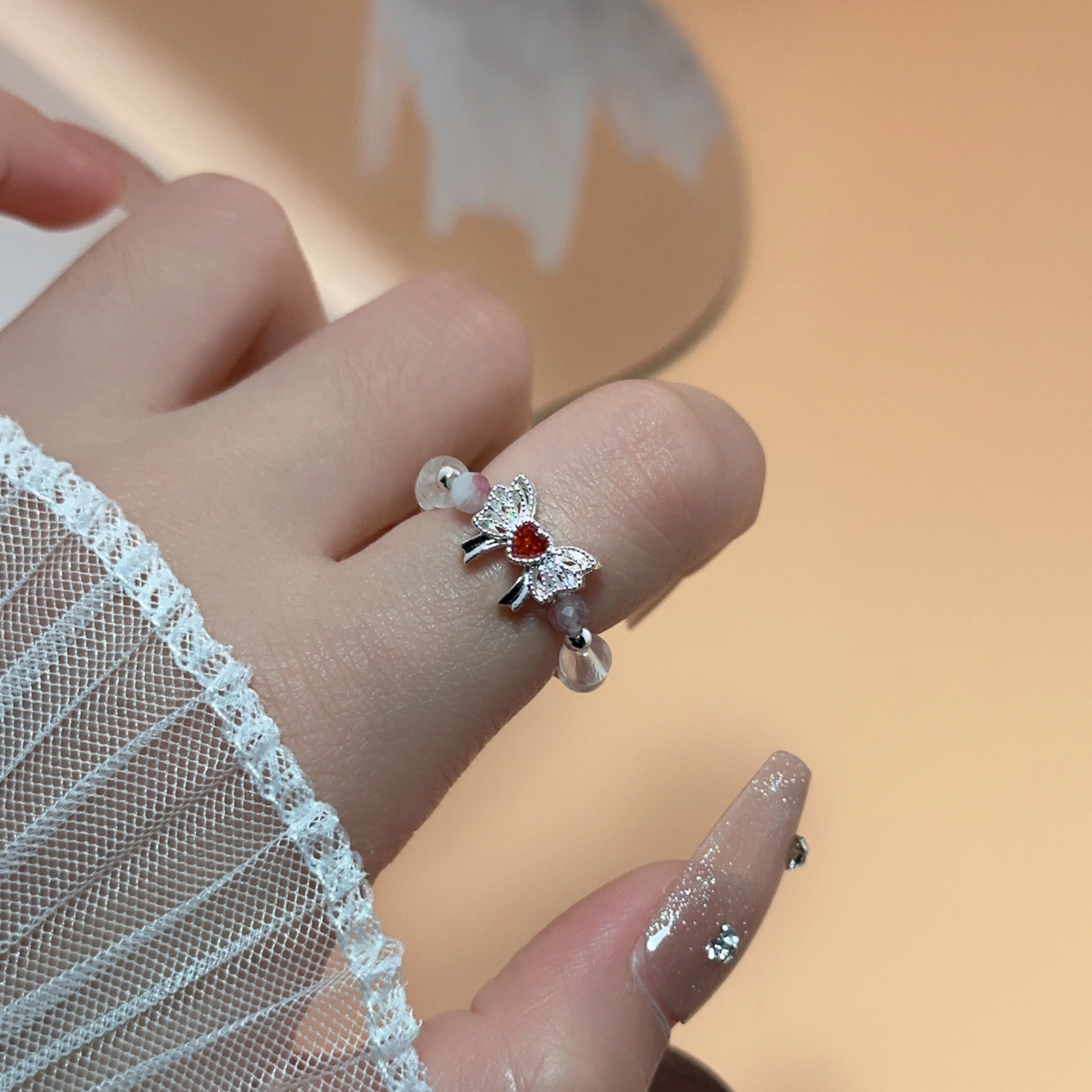 내추럴 화이트 크리스탈 토르말린 얼굴 실버 나비 투명 여성 엘라스밴드 구슬 링 모리 달콤한 슈퍼 요정