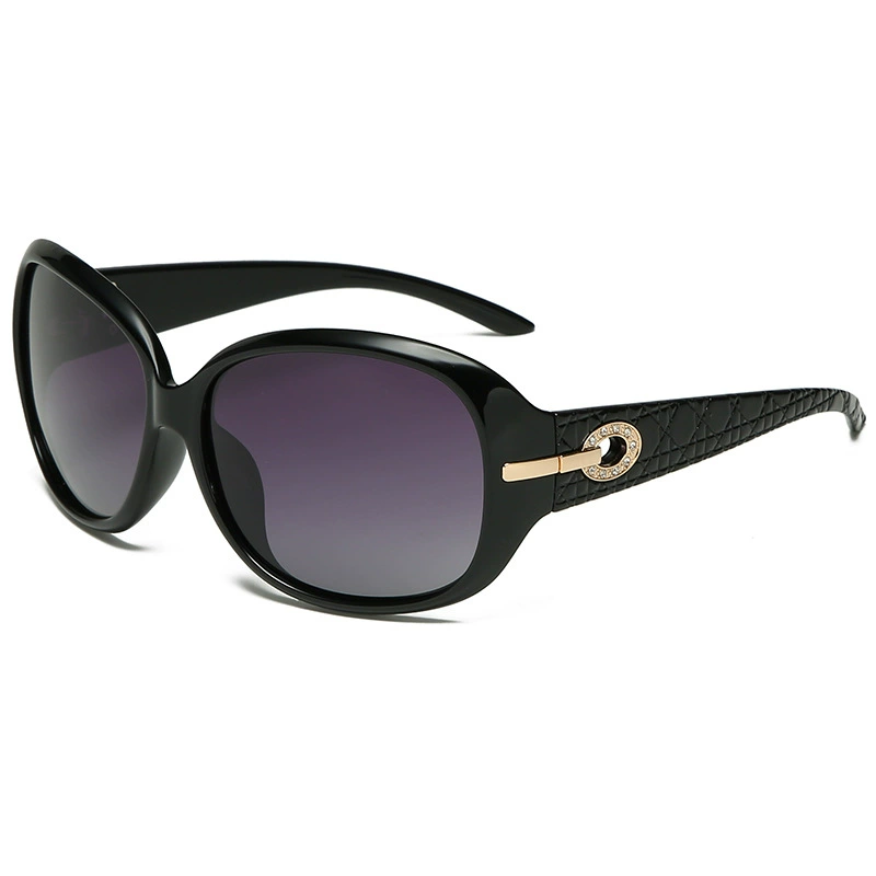 Fashionable glasses, брендовые солнцезащитные очки, городской стиль