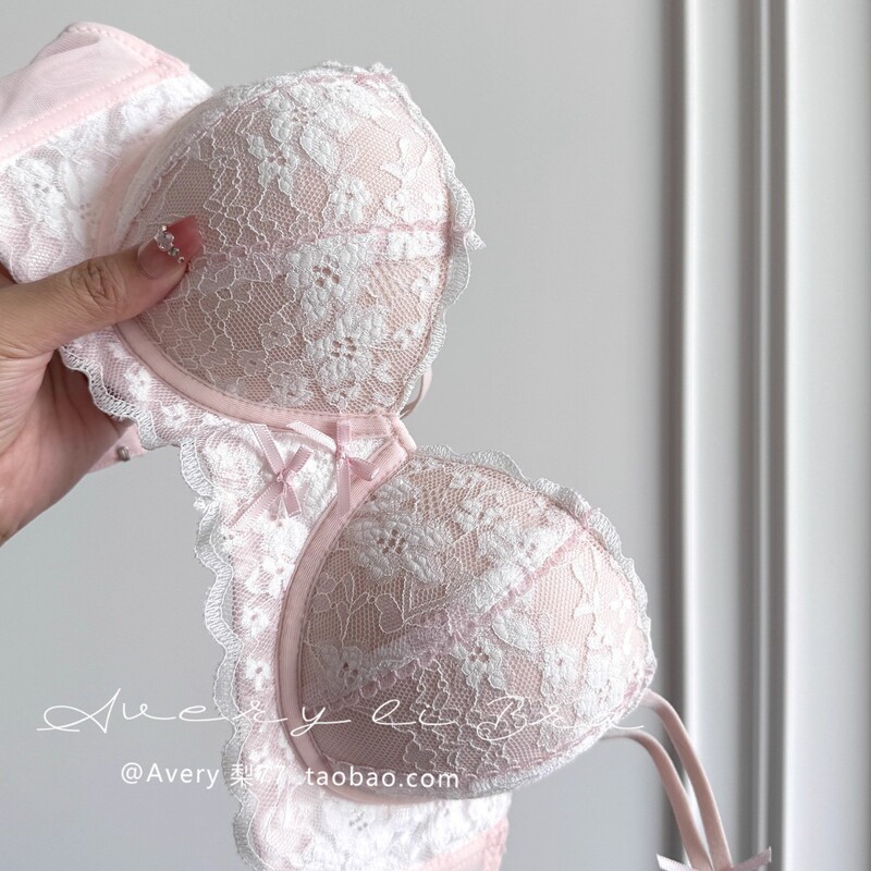 Sakura Overture × French-Style Pure Desire Lace Lingerie for Women with Small Busts, Push-Up to Enhance Appearance, Anti-Sagging Bra
