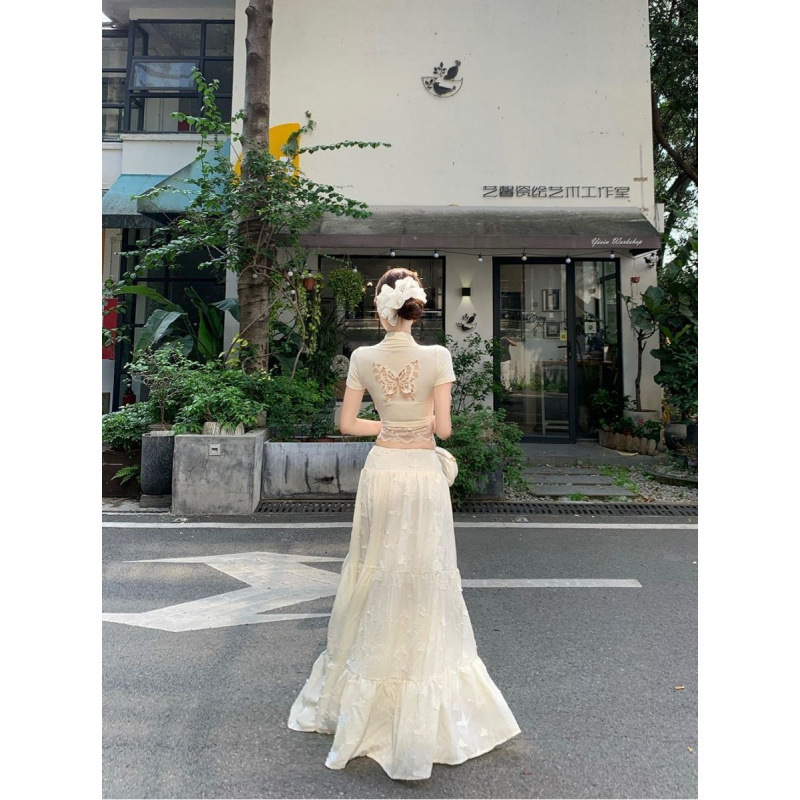 雰囲気ピュアディザイアスーツ女性のための夏の 2025 新しい中空蝶レーススプライシング Tシャツエレガントなスカート|undefined