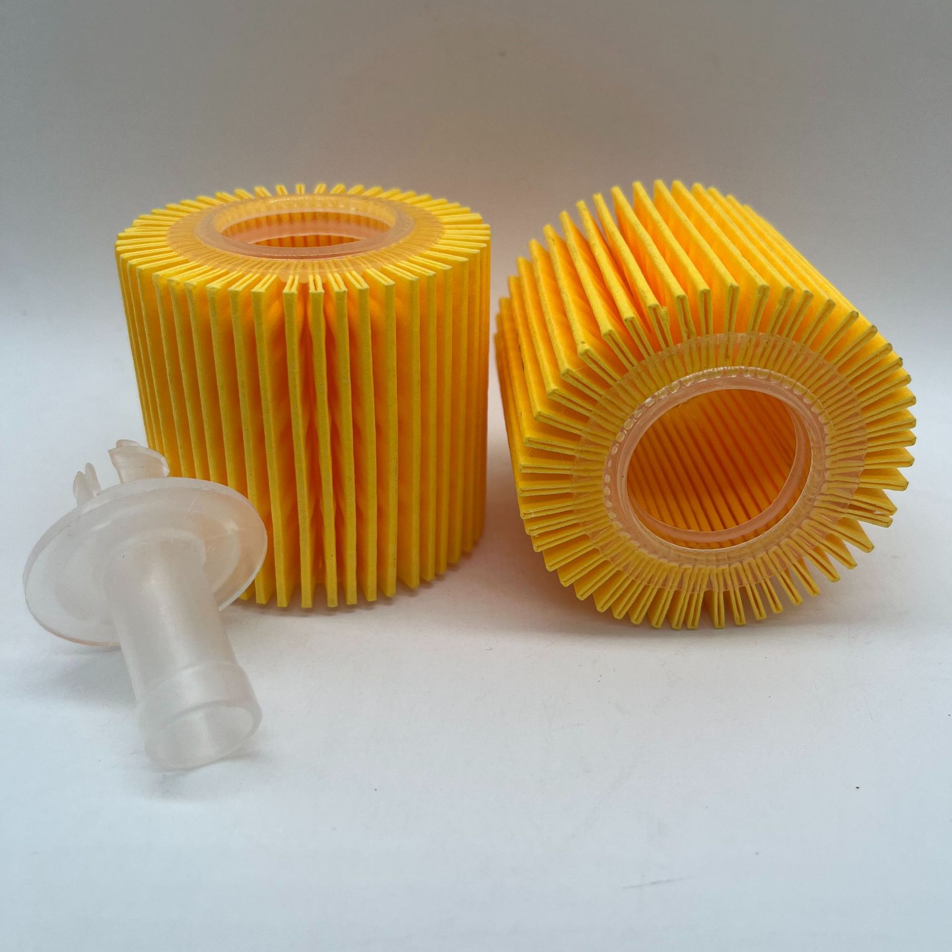 Oil Filter 04152-37010 Yzza6 Yzzd6 B1010 40060 Suitable for Toyota Corolla
