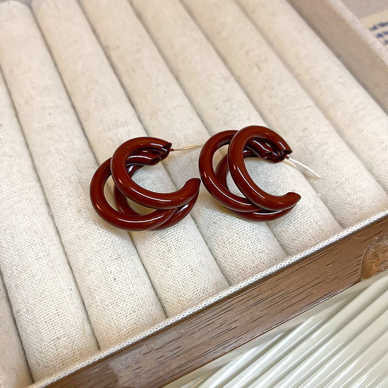 Pendientes de oreja roja Ankola de aguja de plata Pendientes de diseño de moda simple coreano Pendientes de temperamento de red al por mayor