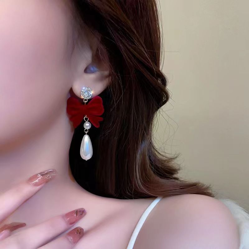 Retro elegant burgundy earrings with bow