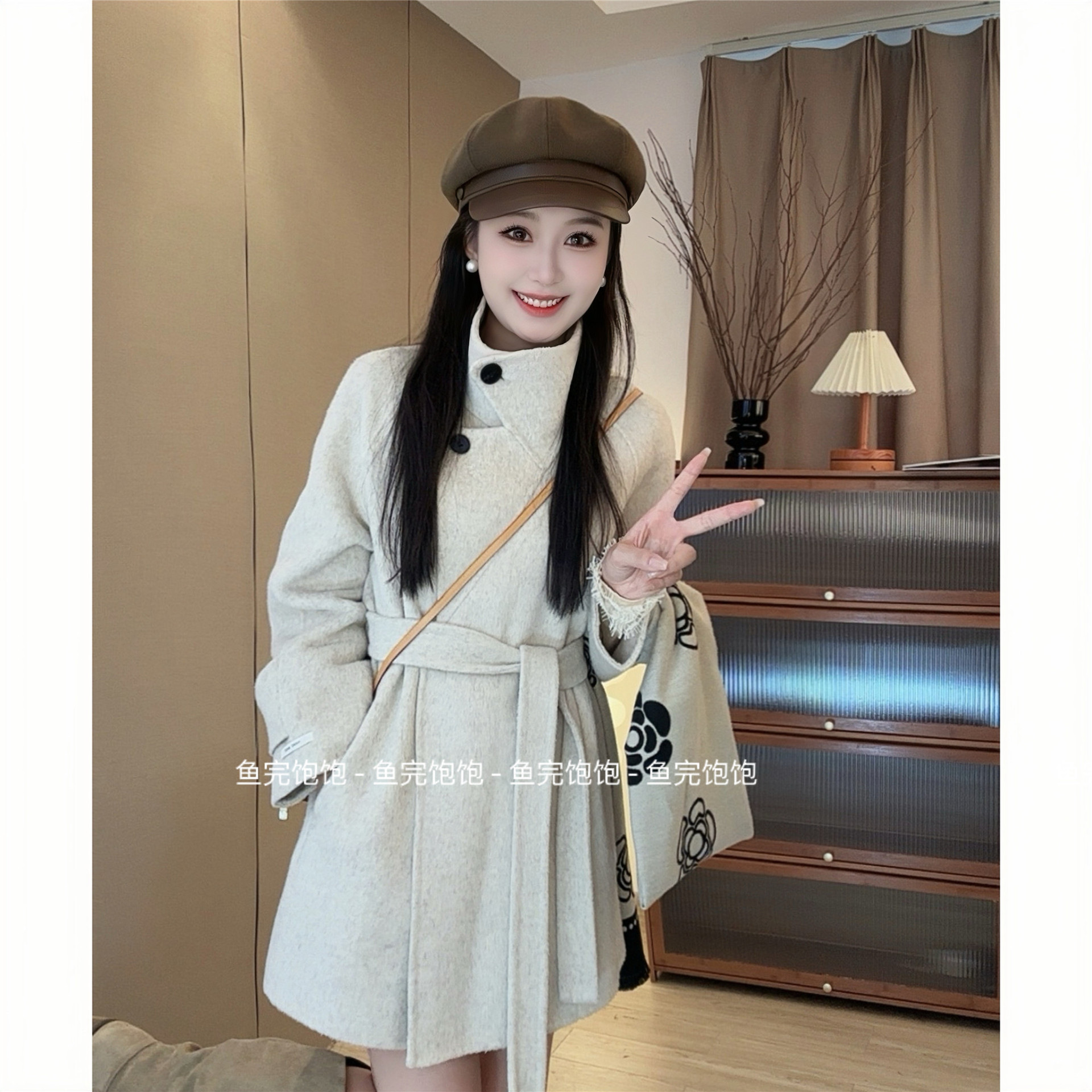 2025 Autumn and Winter New Double-Sided Sheep Wool Outwear Short Lace-Up Korean Style Commuter Woolen Outwear 98023