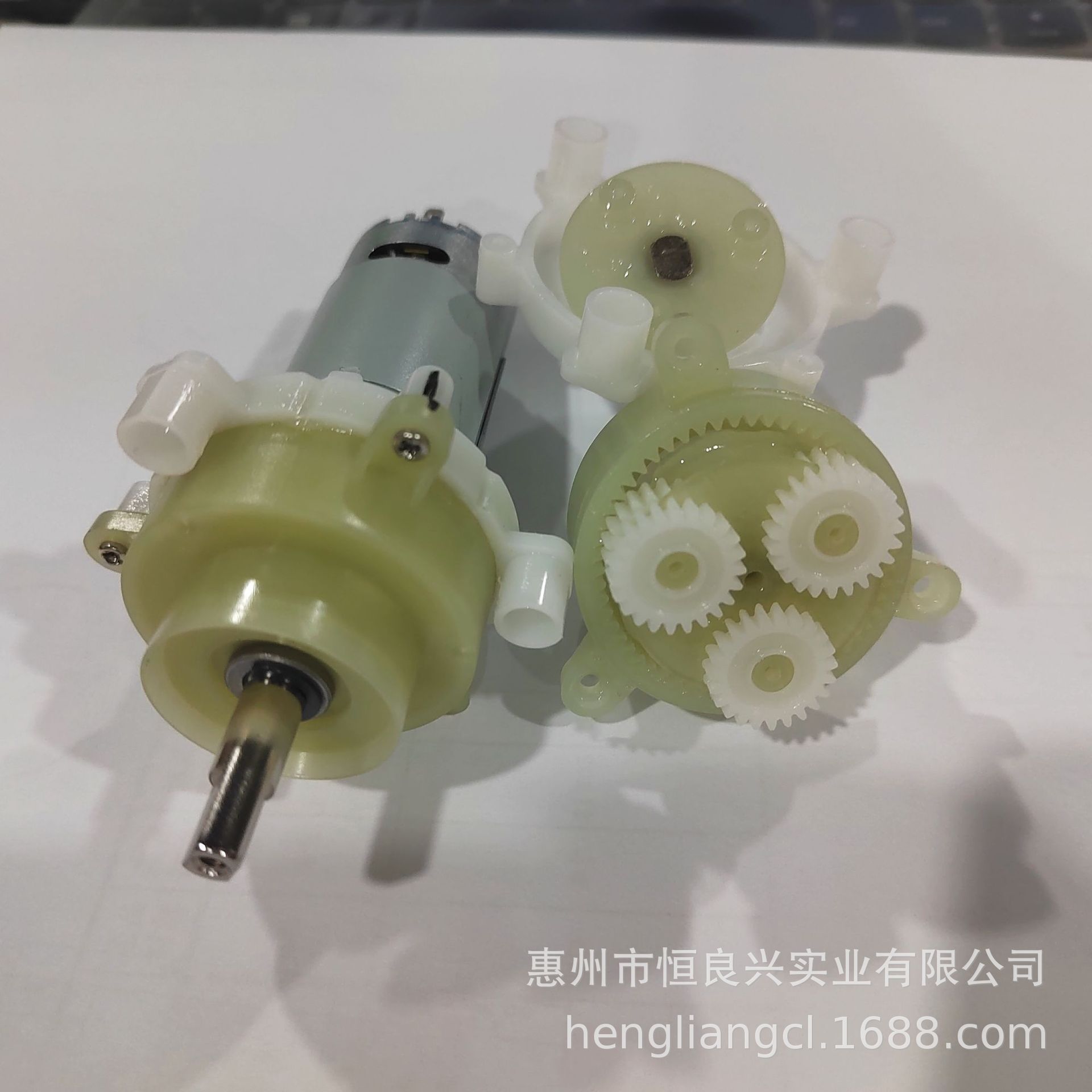 塑胶齿轮  星行齿轮组   电动刷子齿轮   精密齿轮