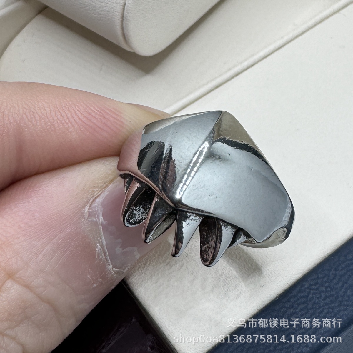 dbdc29c6c440f0bc9a73187d1cc2c1