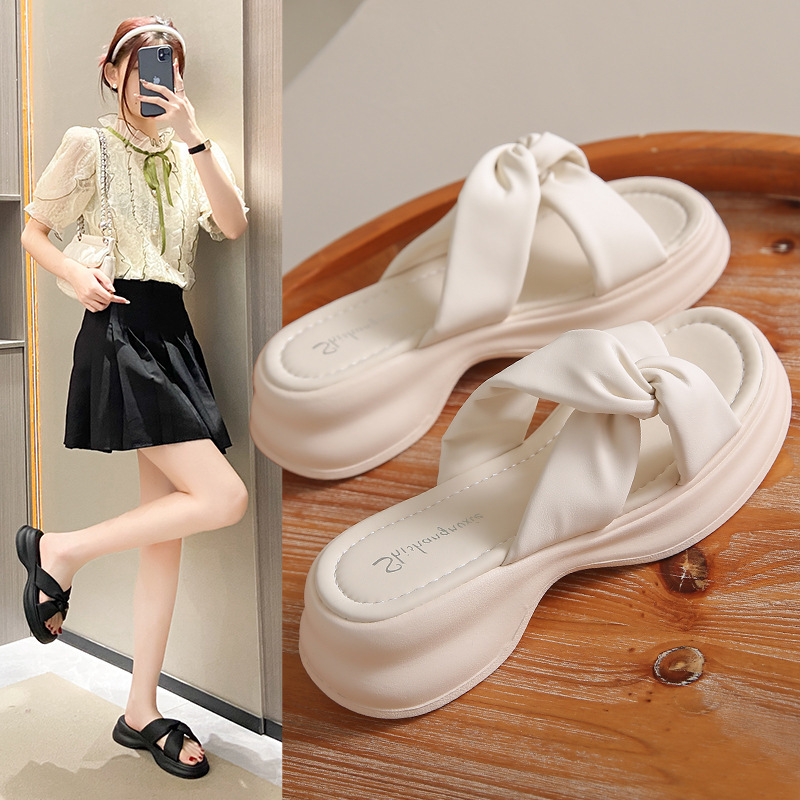 Thick-Soled Slippers for Women 2025 New Casual Soft-Soled Soft-Surface Platform-Soled Heightening Sandals for Women to Wear Outside Women's Slippers Wholesale