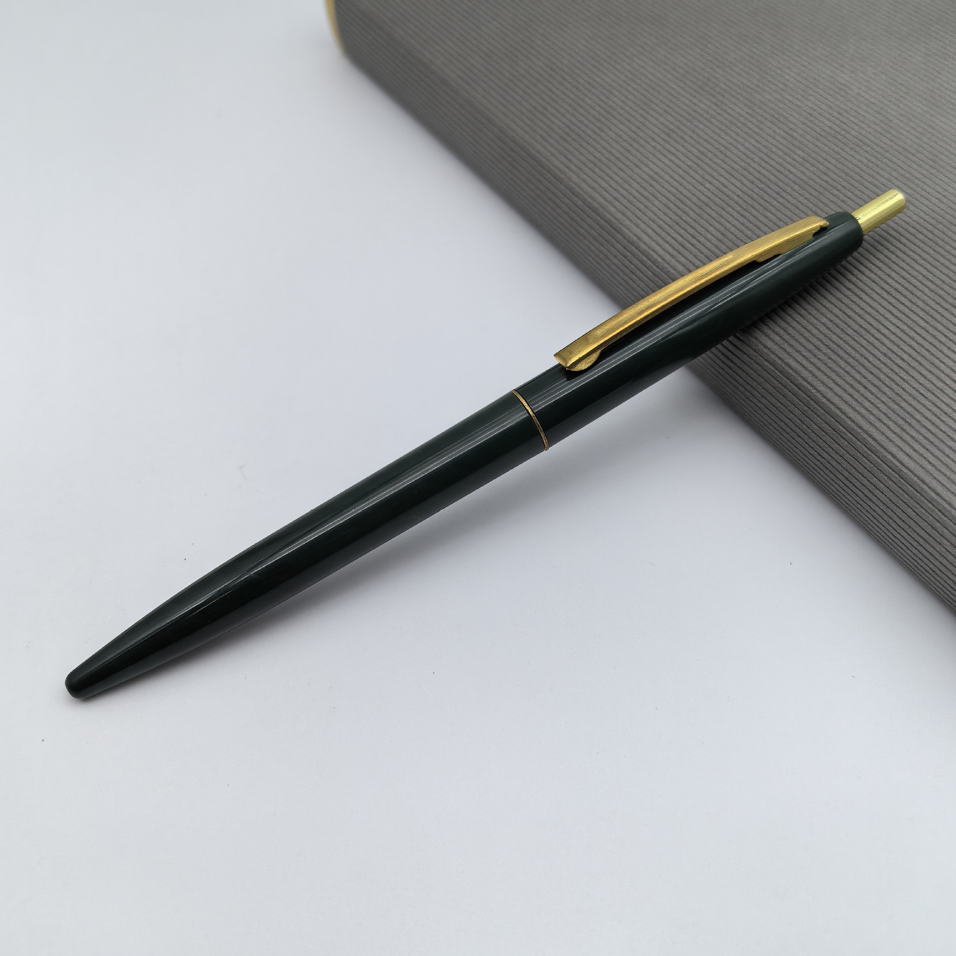 Personalizado clásico retro bolígrafo pequeño hotel Gaoshi puede hacer un conjunto de bolígrafo de promoción de publicidad de presión