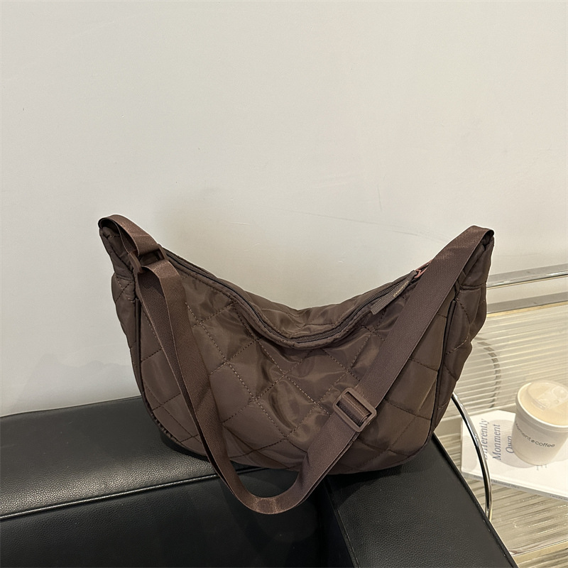 Otoño y invierno bolsas de algodón de red de diseño de nicho nuevo bolso de hombro bolso de mujer versátil gran capacidad bolso de mochila casual