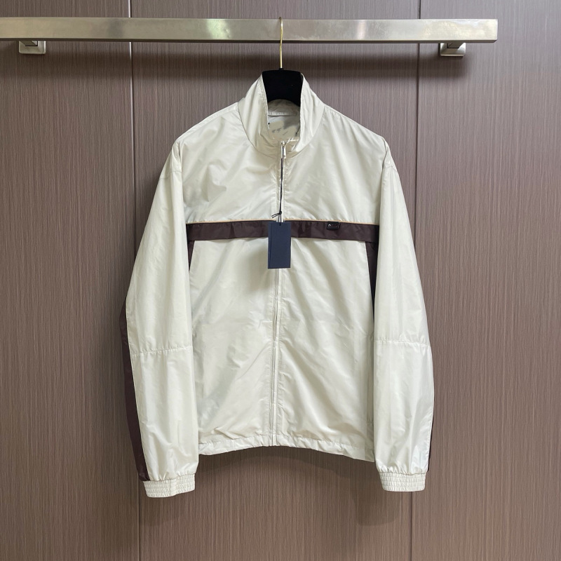 New Spring and Autumn Casual Fashion Men's Jacket with Chest Lettering and Zipper Detail