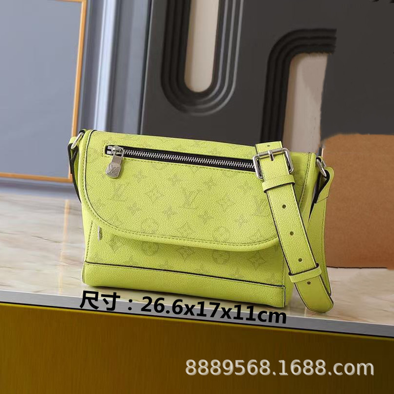 直接供給クロスボーダー m lv メンズバッグレディースバッグブラックウォリアーメッセンジャーバッグ枕バッグチェーンバッグボックスバッグポータブルブリーフケース|undefined