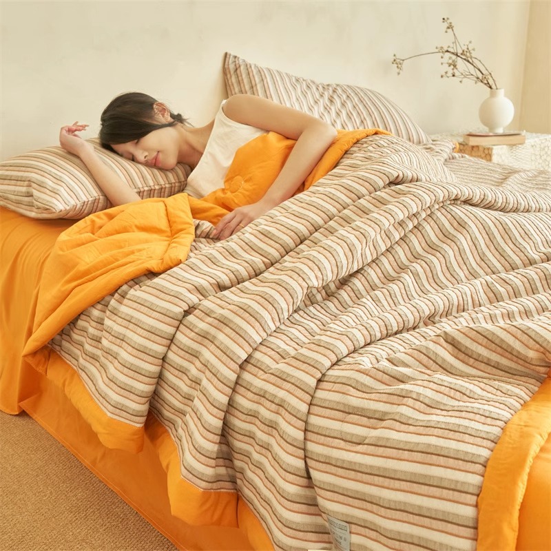 Edredón de algodón de algodón, edredón de cuatro piezas, edredón fresco de verano, dormitorio de algodón puro, edredón de aire acondicionado lavable a máquina, edredón de verano