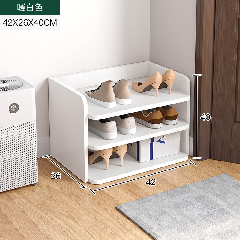 La partición en capas en la puerta del hogar del estante para zapatos es fuerte y duradera, un artefacto de almacenamiento de dormitorio simple, zapatero multicapa de gran capacidad