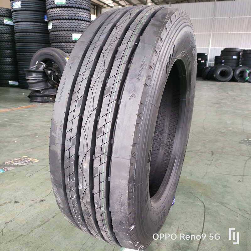 295/60R22.5-18PR长途定载卡车轮胎  全轮位全钢载重子午线轮胎