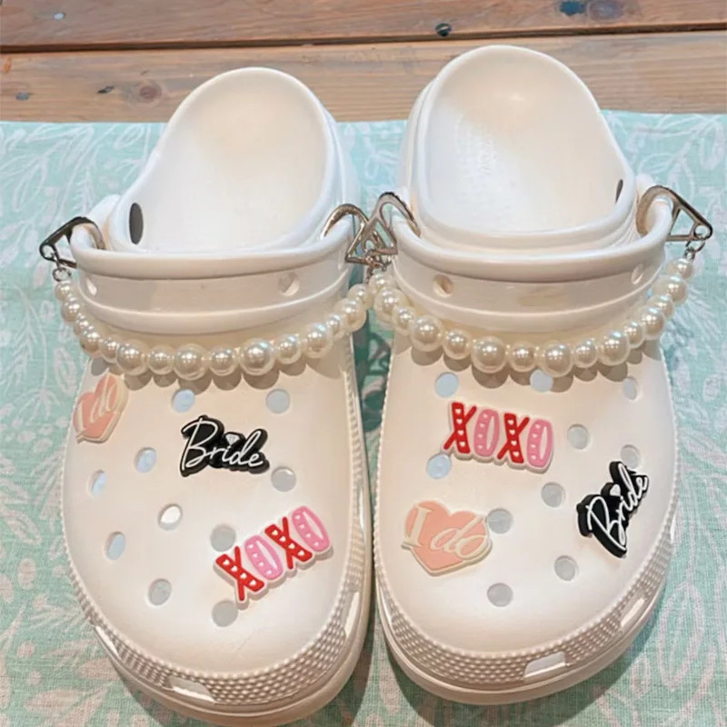 Bride新娘礼物夏季婚礼装饰洞洞鞋拖鞋单身派对蜜月拖鞋