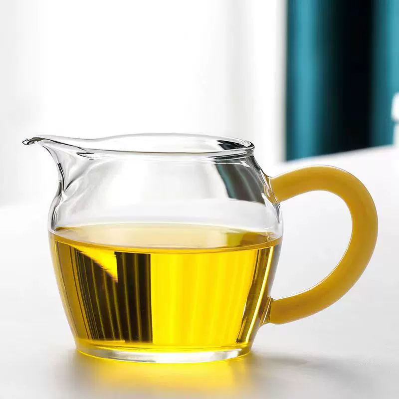 简约透明高硼硅玻璃匀茶杯耐高温玻璃公道杯断水利落彩把鹰嘴公杯