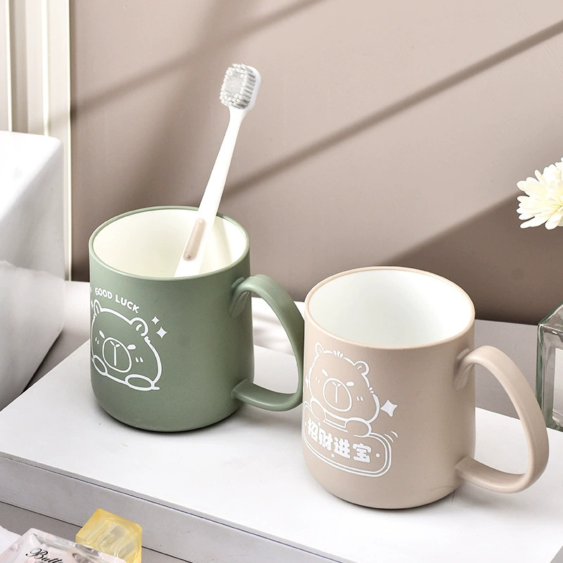 广华 Creative capacious mouthwash for home use, cute toothbrush, with little bears