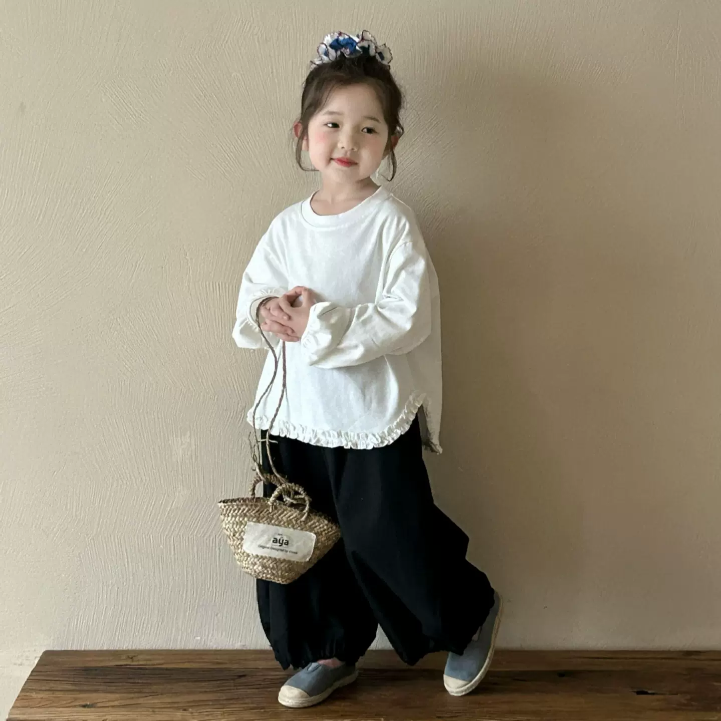 2025秋季新款童装 韩版童装 女童设计感木耳边圆领白色T恤 百搭款
