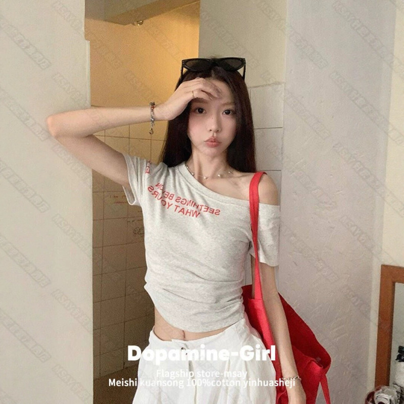 2025 新しいホットガールスリムフィットショートトップレタープリントデザイン斜め肩半袖 Tシャツ女性の夏|undefined