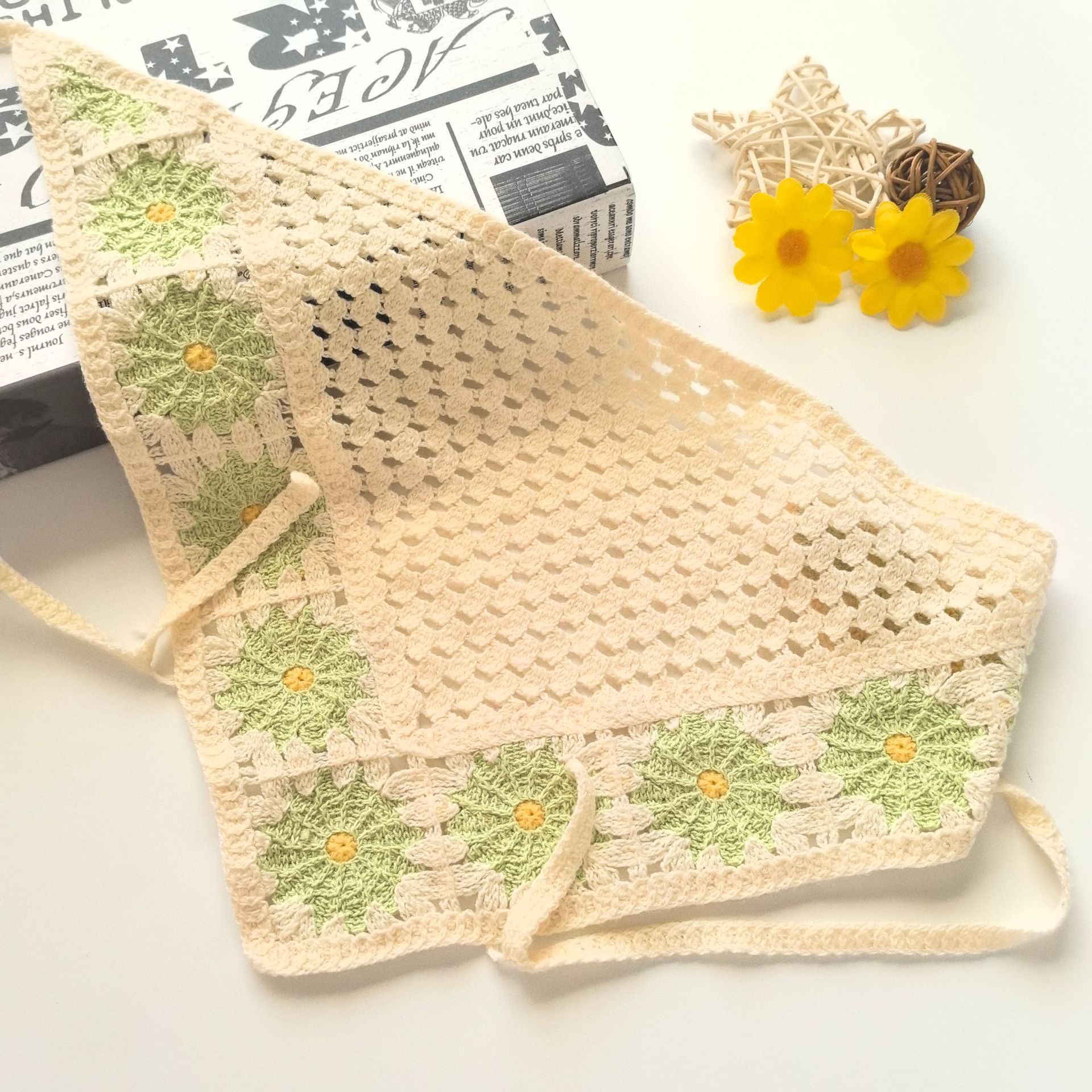 Francia cereza toallas triangulares mujeres primavera y otoño viajes padres-hijos gancho de punto flores hueco pañuelo de arte correa de pelo gorro