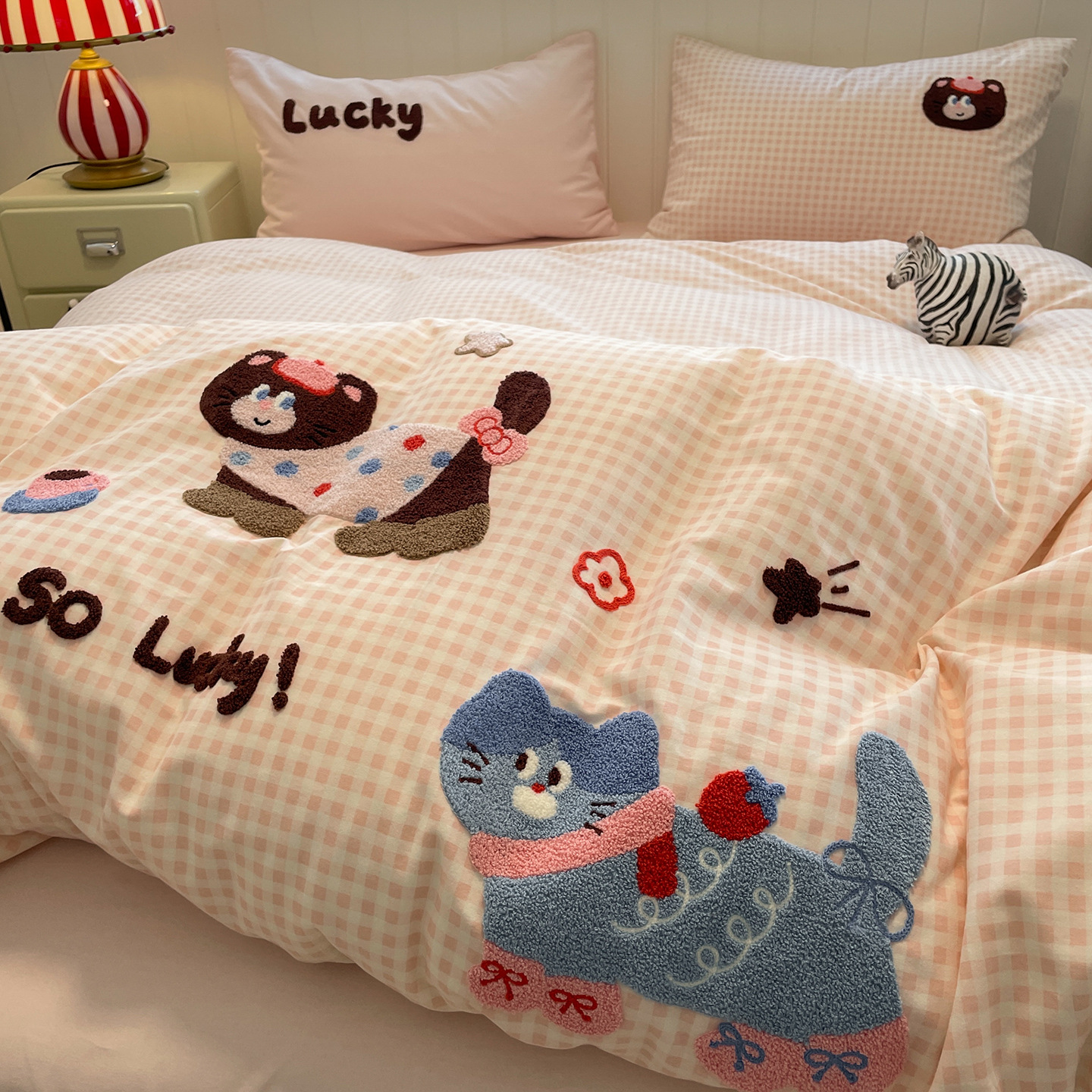 Cama de algodón grueso de clase A cuatro piezas de ropa de cama de invierno de algodón completo ropa de cama infantil cubierta de sábanas de tres piezas