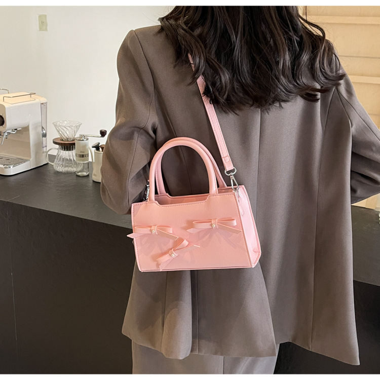 Women's Medium Pu Leather Bow Knot Elegant Zipper Handbag display picture 16