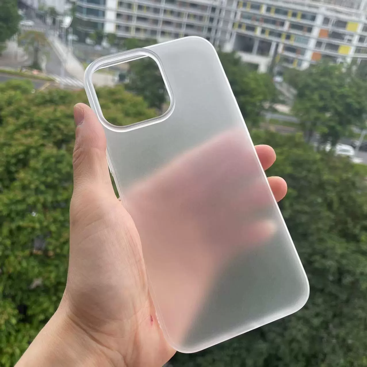 Прозрачный матовый ПК чехол для iPhone Ultra-thin защитный чехол — совместим с iPhone 12–17 ProMax, в нескольких цветах