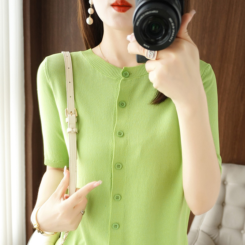 Fruit green
