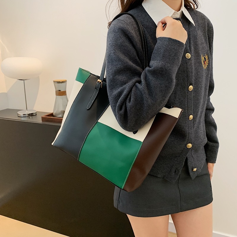 2024 temprano otoño ultra-fuego bolso de mano de gran capacidad simple popular bolso de hombro de moda para salir bolso de tote casual versátil