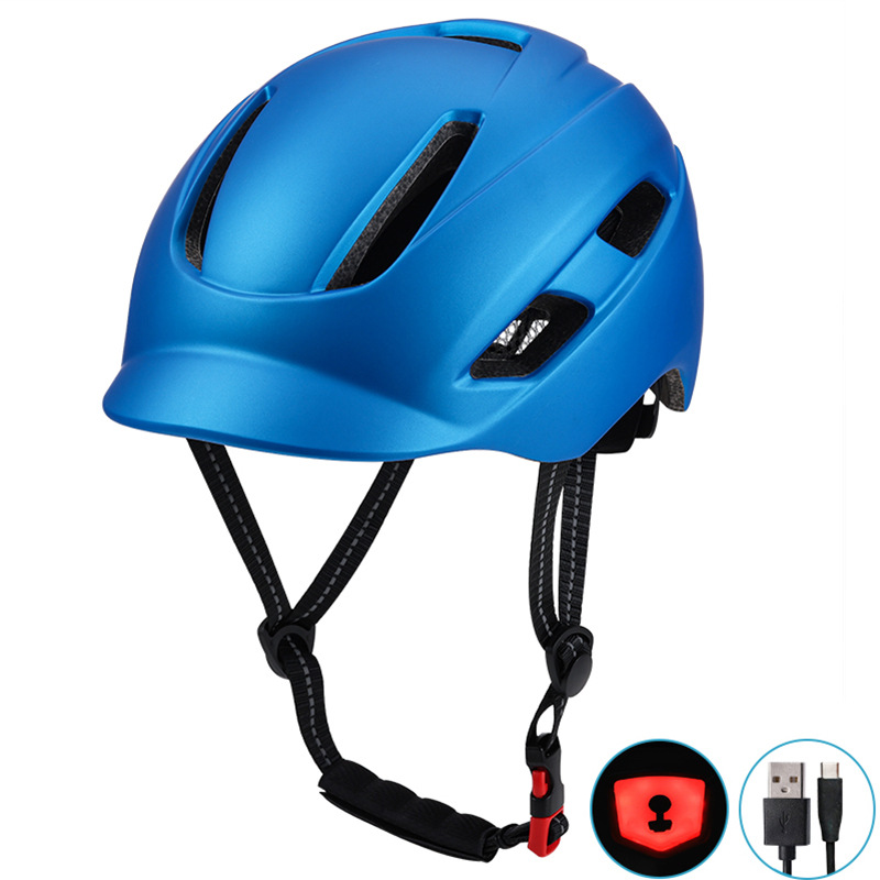 Transfronterizo nuevo casco integrado montar en bicicleta equipo casco hombres y mujeres tapa protectora casco con luz trasera