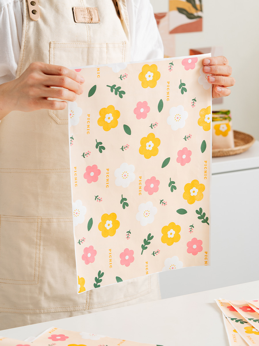 Papel de embalaje de sándwich impermeable a prueba de agua a prueba de aceite de grado alimenticio papel de película de limpieza de hamburguesas perros calientes mano agarrar pastel papel de embalaje comercial doméstico