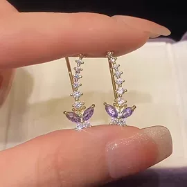 耳钉;耳扣;项链