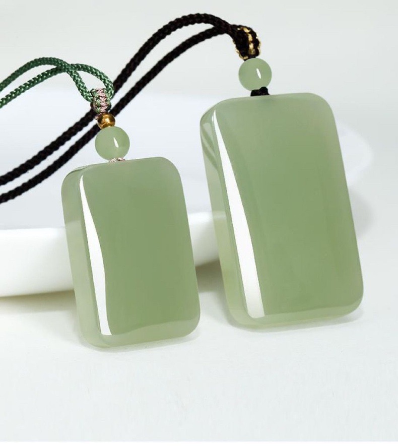Mặt dây chuyền ngọc bích Hetian Tân Cương hình chữ nhật phong thủy – hồ nước xanh, trứng vịt xanh, trắng mỡ cừu (kích thước 30×50×8 mm / 40×60×10 mm) — [Thẻ sạch không có gì] 40*60*10 xanh hồ, [Mặt sạch không có gì xảy ra] 30*50*8 Màu trắng mỡ cừu, [Thương hiệu sạch không có gì] 40*60*10 mỡ cừu trắng, [Thẻ sạch không có gì] 30*50*8 xanh hồ chi tiết 2