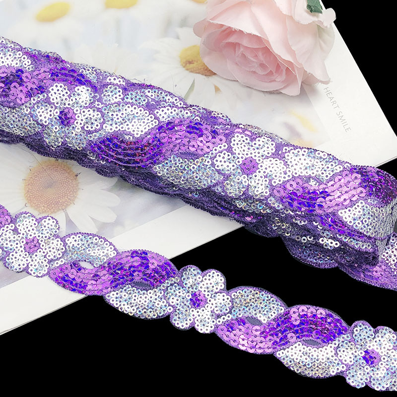 Темно -фиолетовый и серебряный