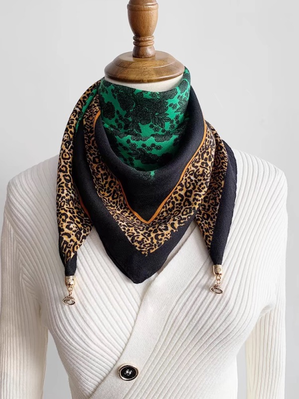 Emerald leopard print