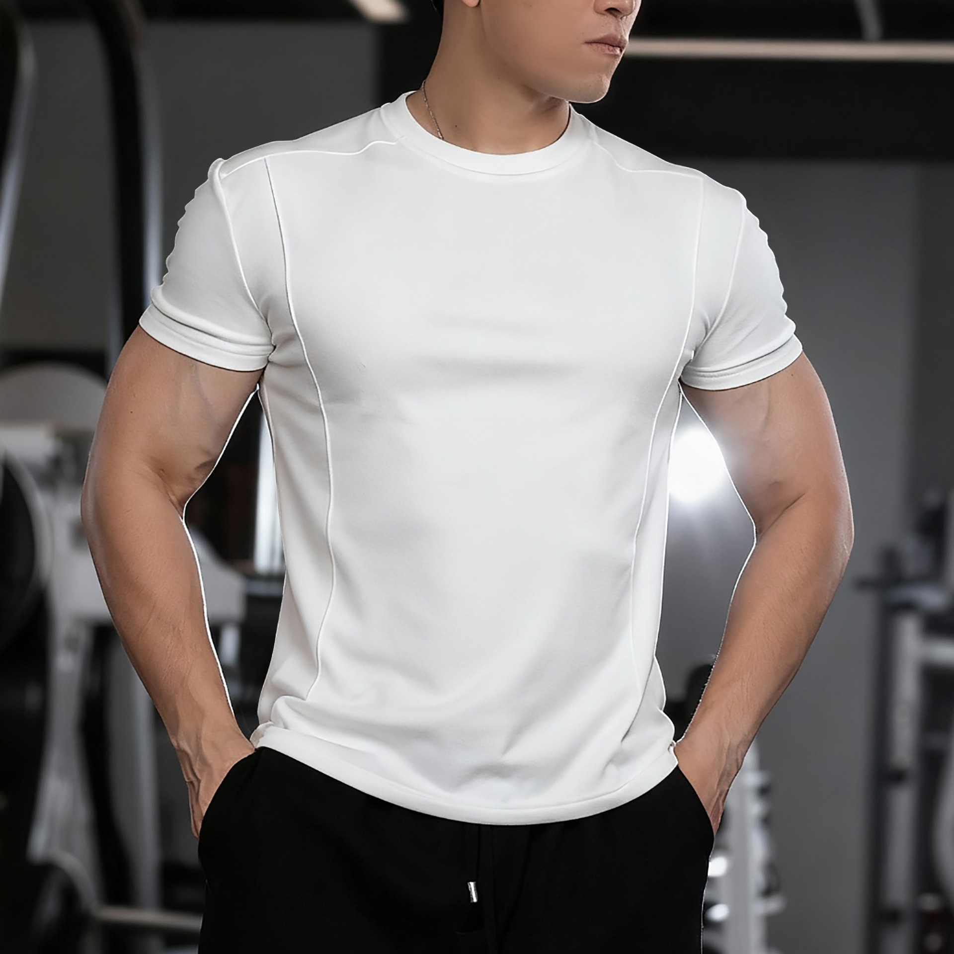 Performance-Trainingsshirt für Herren aus ultra-elastischem Dralon-Gewebe, schnelltrocknend und knitterfrei. Erhältlich in Schwarz, Weiß, Anthrazit und Braun. Größen S bis XXXL._voghion.com