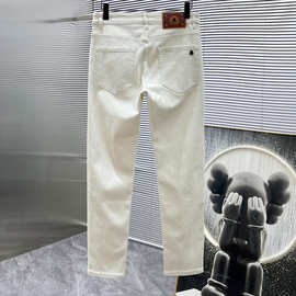 欧货高端2025夏季新款弹力米色牛仔裤男士时尚百搭休闲直筒长裤子