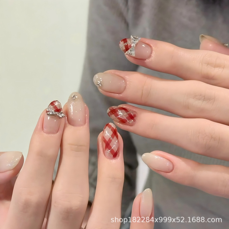 Purely Handmade Korean-Style New Year Manicure with a Girly Vibe, Plaid Design, High-End, Complexion-Enhancing Short Fake Nails