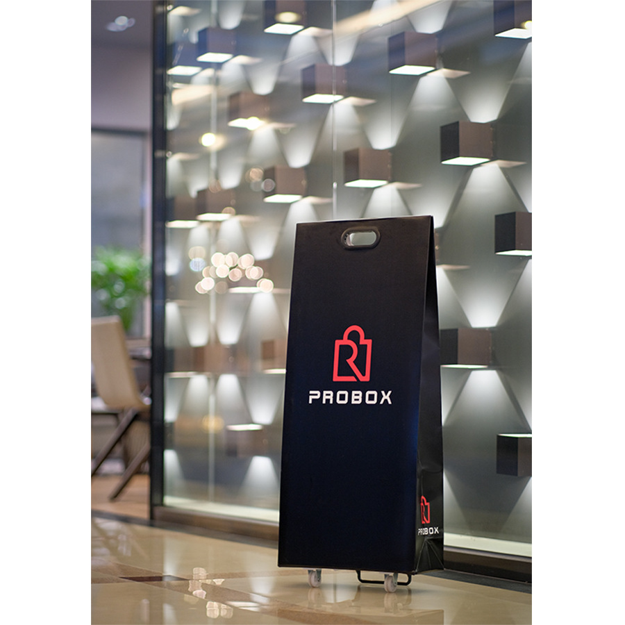 带轮子铝合金户外折叠桌椅外包装纸箱 锌合金分体执手锁广告纸袋