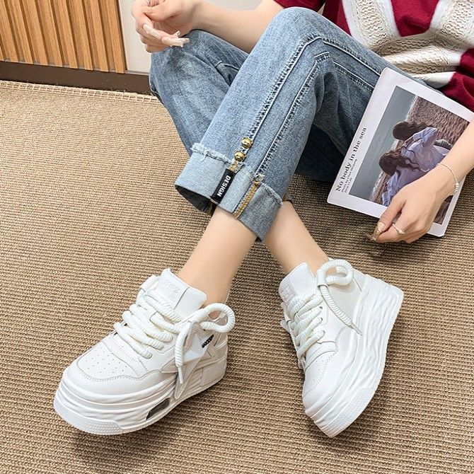 Europa estación zapatos de mujer 2026 primavera y otoño nuevo ligero de moda casual zapatos blancos muffin grueso zapatos de plantilla estrella para mujeres