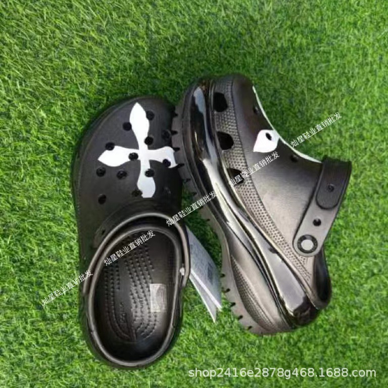 합동 시리즈 라이트 휠 동굴 신발 WEI CHEN 같은 두꺼운 단독 높이 증가 남성과 여성을위한 외부 착용 샌들 및 슬리퍼 봄과 여름 재고