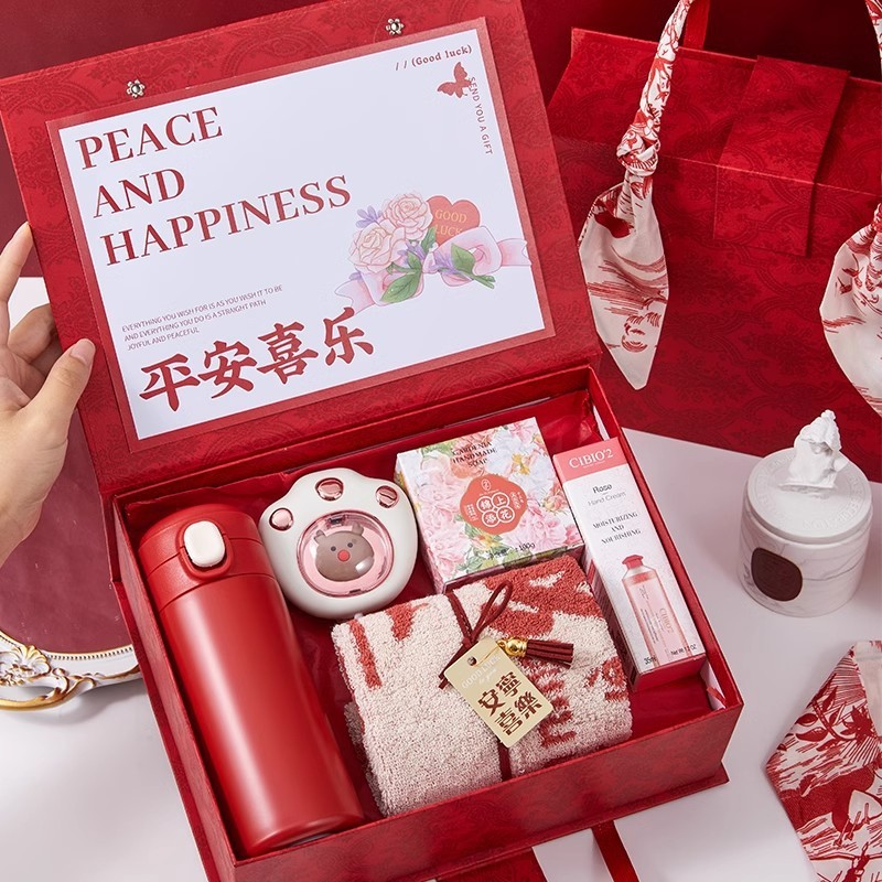 お土産の女性の花嫁のギフトボックス結婚のお返しの高級感のある実用的なプレゼントは、親友の端午の節句にプレゼントします|undefined