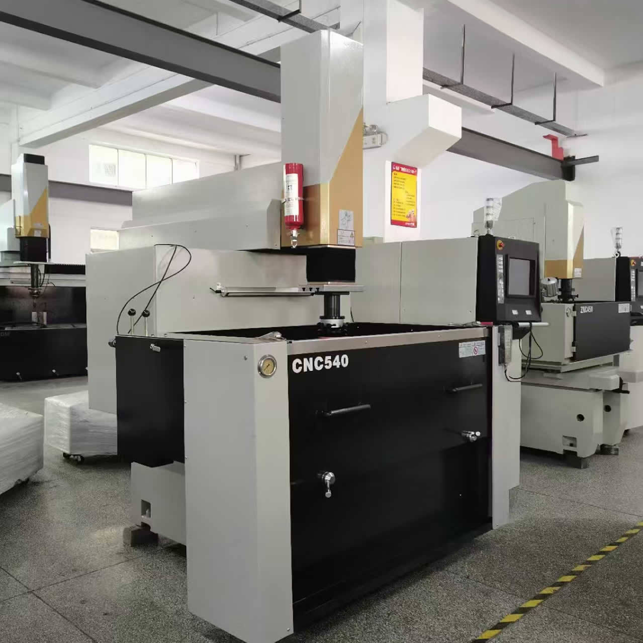 ܾ𻨻CNC850 EDMģ߸ټӹص𻨻