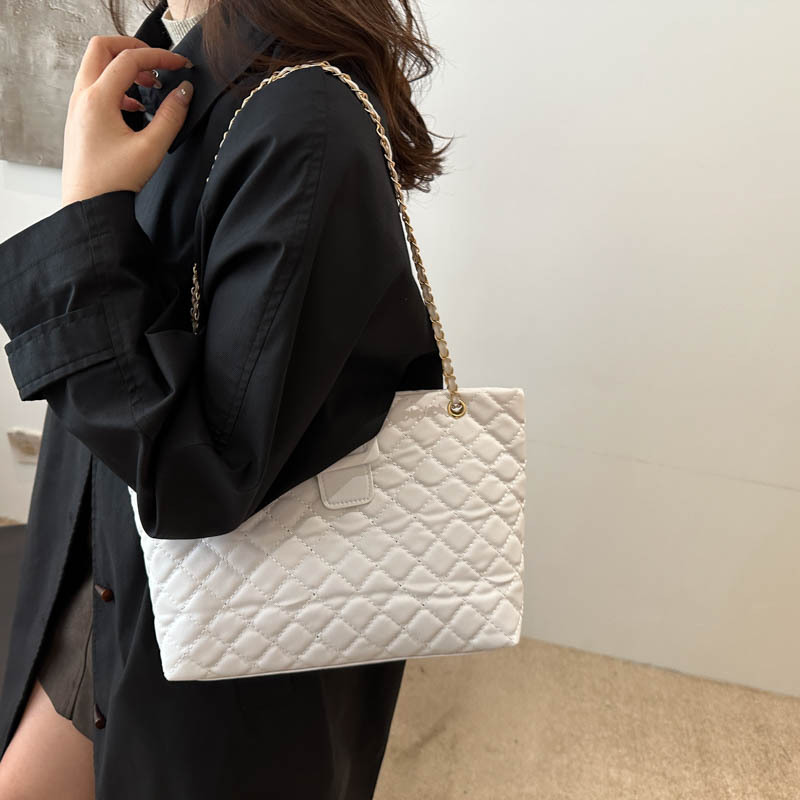 Bolso de hombro de estilo occidental de alta gama nuevo bolso de viaje de gran capacidad