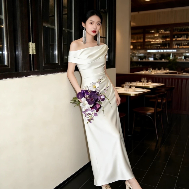 White Satin-Like Engagement Dress, Summer French-Style One-Shoulder Robe, Elegant White Dress for Marriage Registration, Evening Gown for Women White Satin-Like Engagement Dress, Summer French-Style One-Shoulder Robe, Elegant White Dress for Marriage Registration, Evening Gown for Women