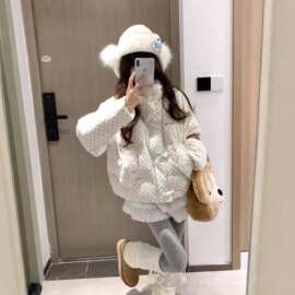 冬季超好看羽绒棉服女2026新款学生小个子波点棉袄短款棉衣外套女