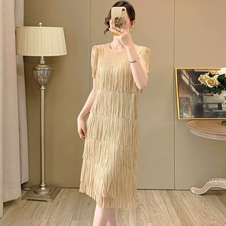 流苏连衣裙2024女夏季高级感圆领气质优雅百搭中长款三宅裙子洋气