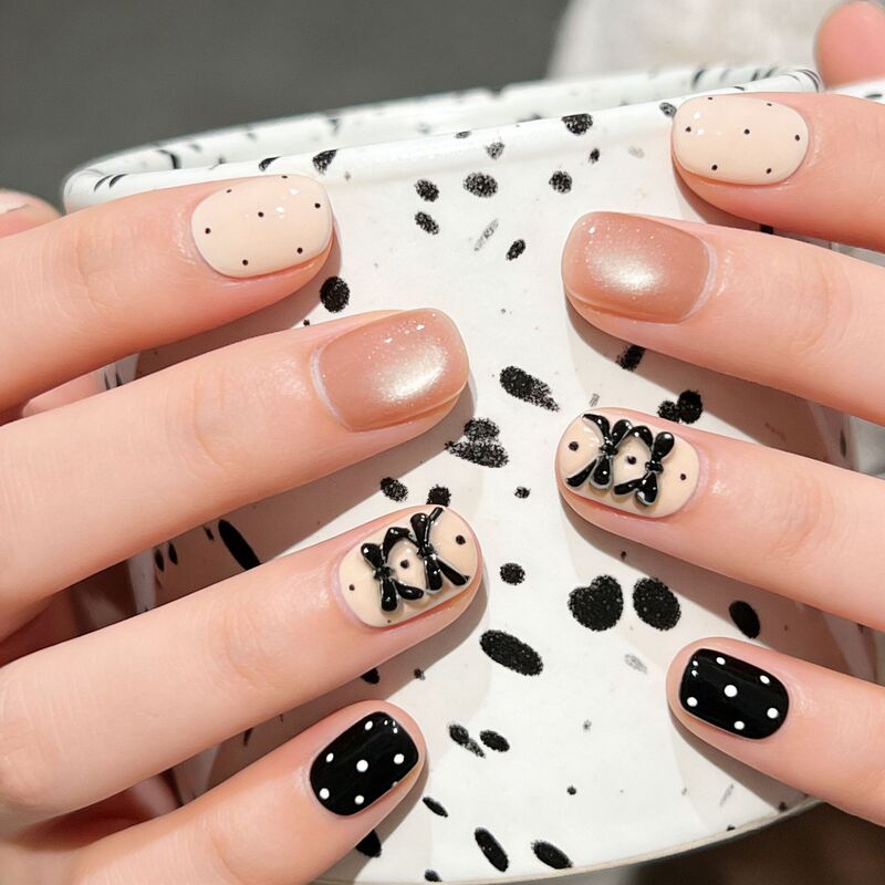Purely Handmade Cat-Eye Nail Tips, Hand-Painted Polka Dot Fake Nails, Short Cute Nail Stickers, Finished Nail Pieces