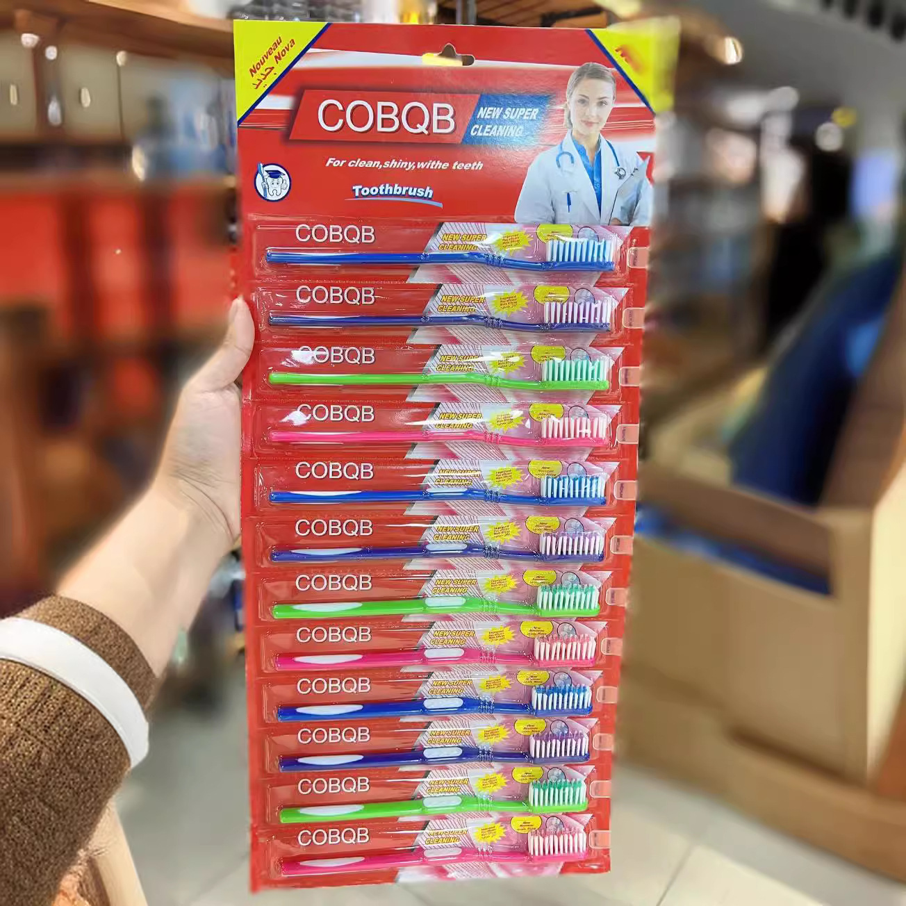 Cepillos de dientes BQB12 en paquete, cepillos de dientes para exportación, cepillos de dientes para adultos con cerdas suaves, venta al por mayor de fabricantes de comercio electrónico transfronterizo.