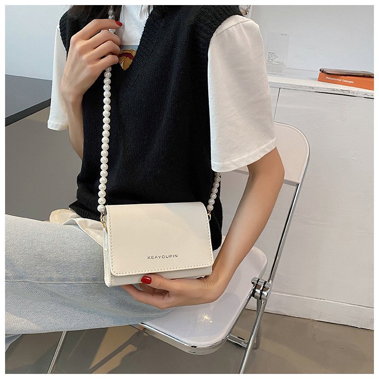 210g Weight Pu Leather Lining Material Women's Pu Leather Solid Color Elegant Beading Pearls Square Magnetic Buckle Shoulder Bag Crossbody Bag
